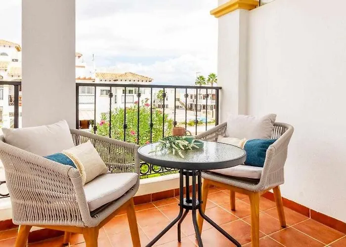 شقة Pink Punta Prima لقنت