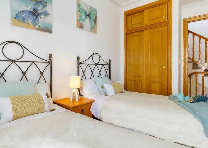 Pink Punta Prima شقة