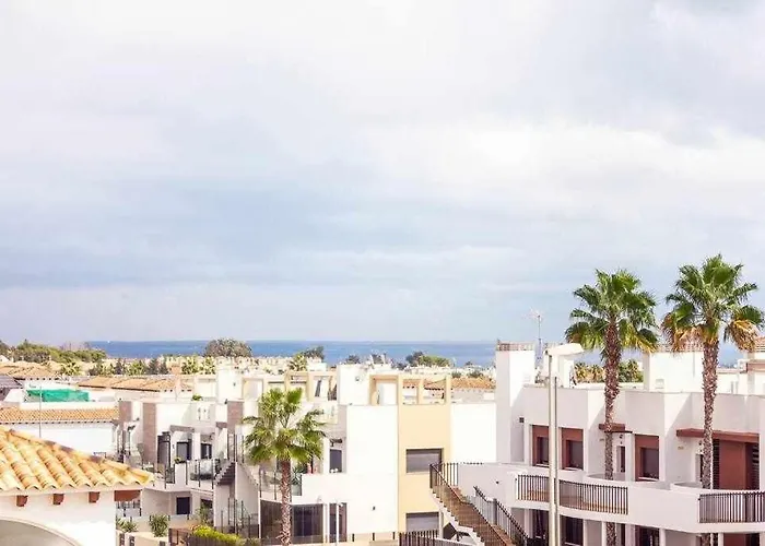 Pink Punta Prima شقة