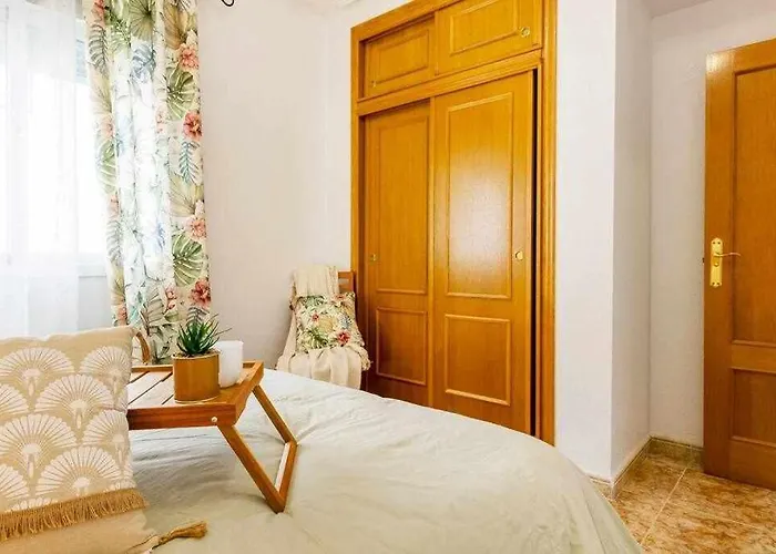 Pink Punta Prima شقة