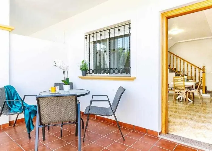 Pink Punta Prima شقة *