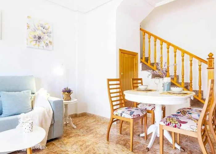 Pink Punta Prima شقة لقنت