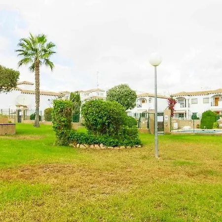 Casa Pink Punta Prima Apartment *